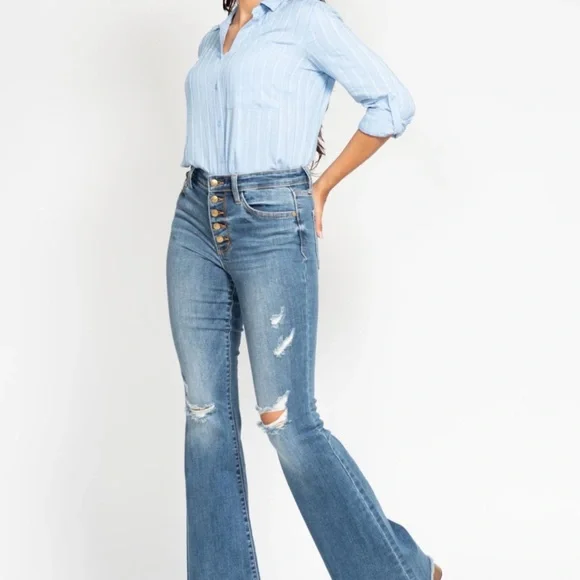 JUDY BLUE NWT
Indie Mid Rise Flare Jeans-Button Fly - Picture 3 of 8